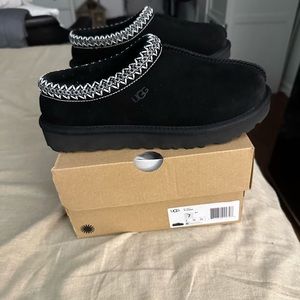 Uggs Tasman womens size 8. Brand new, in box